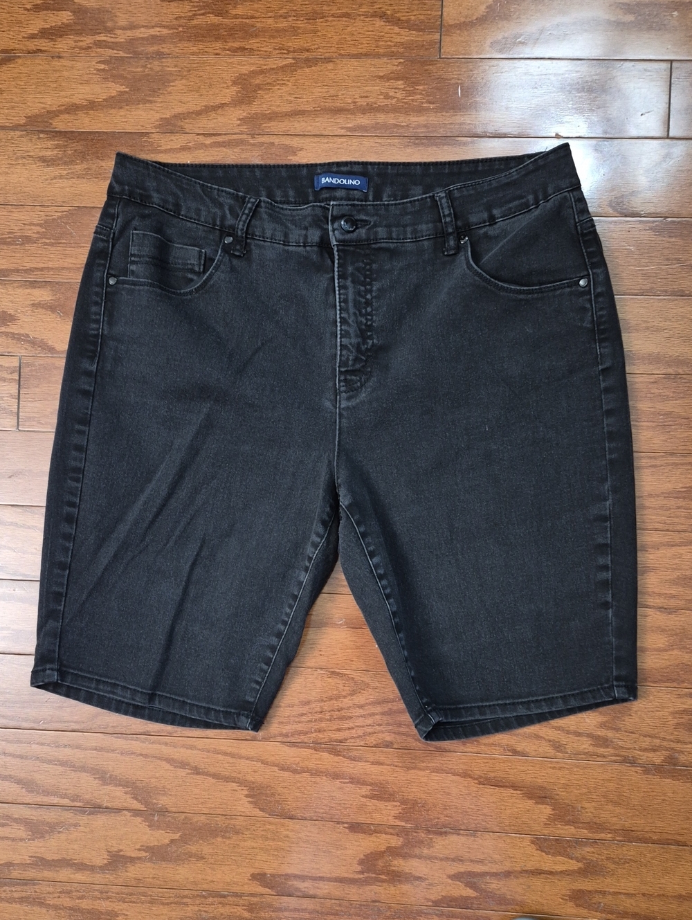 Bandolino Mandie Women's Size 16W Black Denim Jean Shorts
